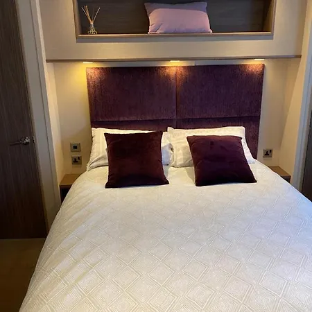 Serenity Holiday Not For Use By Contractors *